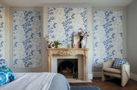 Lady Alford wallpaper - Porcelain/China Blue - Diane Hill